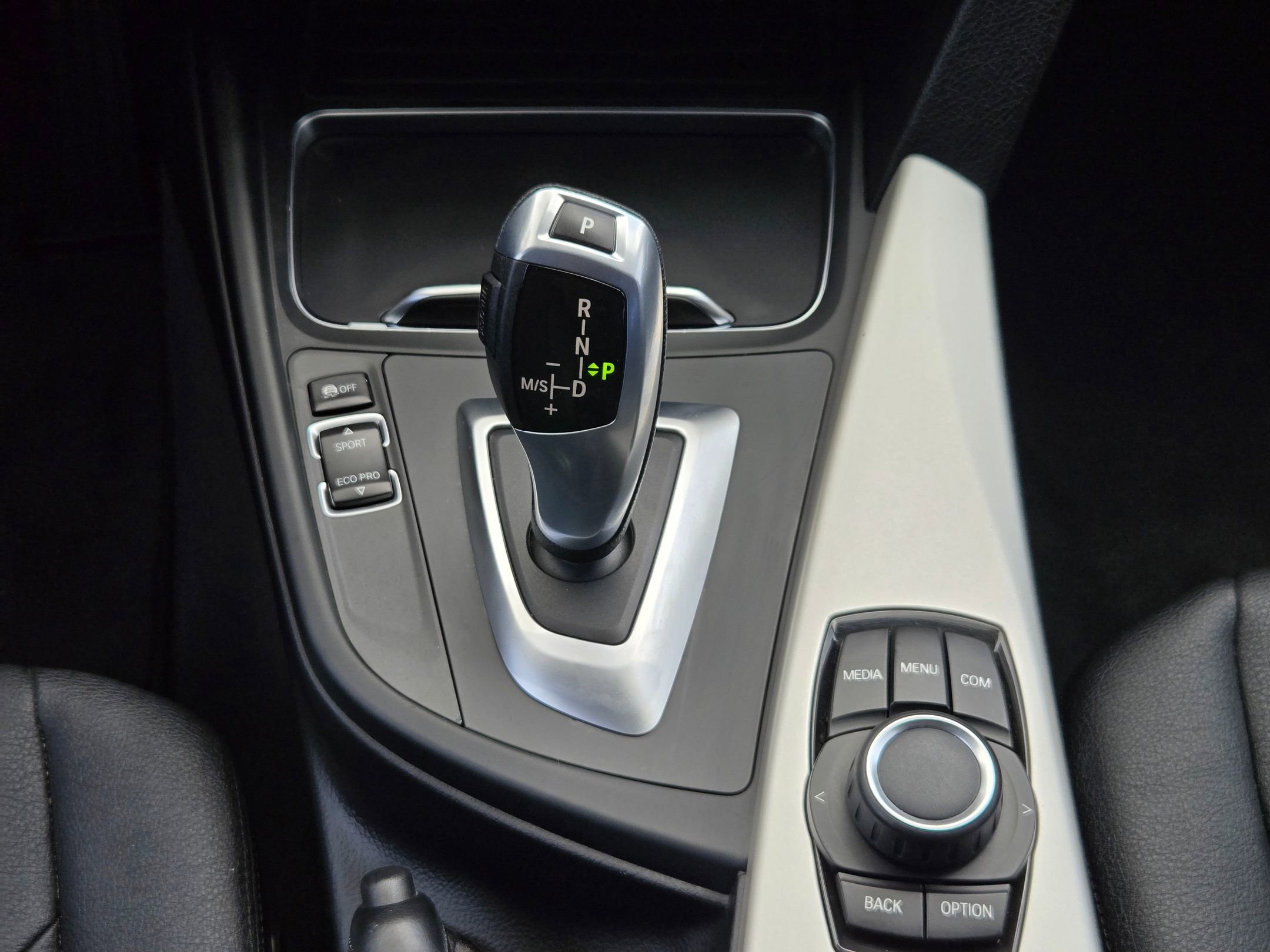 Used 2018 Black BMW 320i image 16