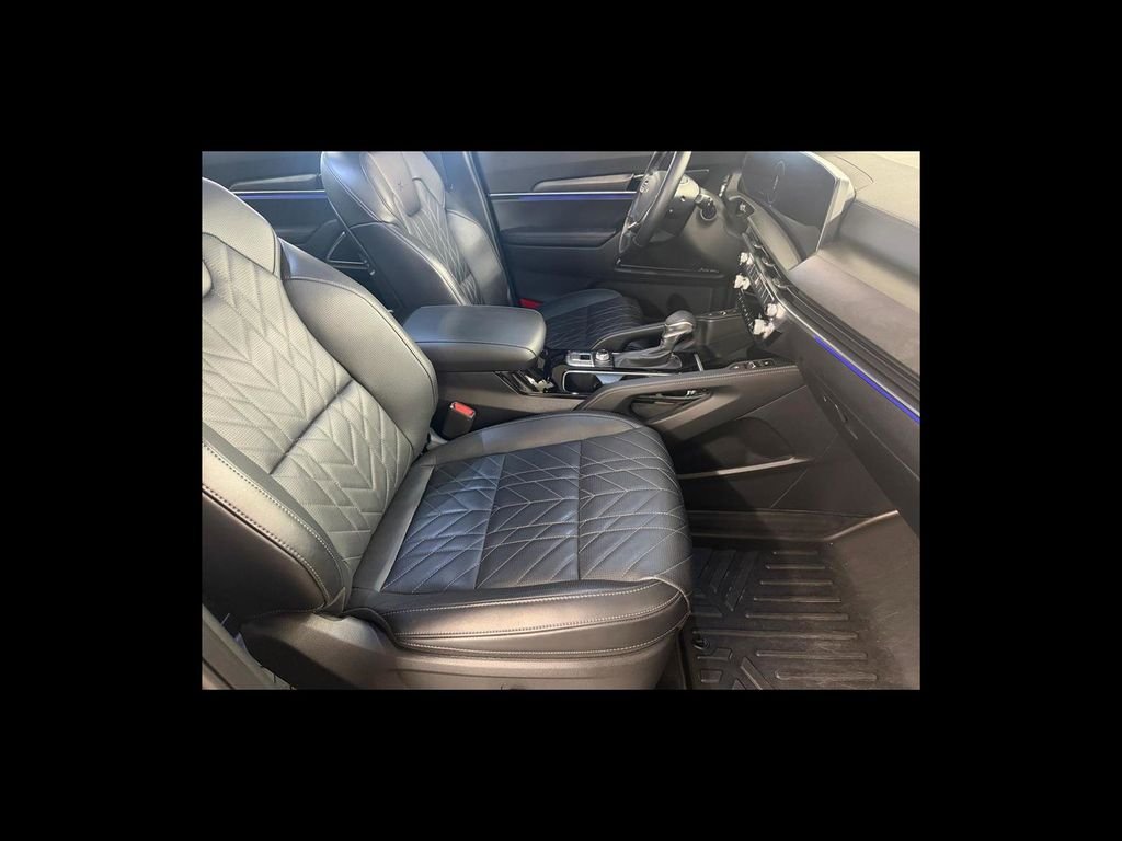 Used 2025 Black Kia SX-Prestige X-Line image 18