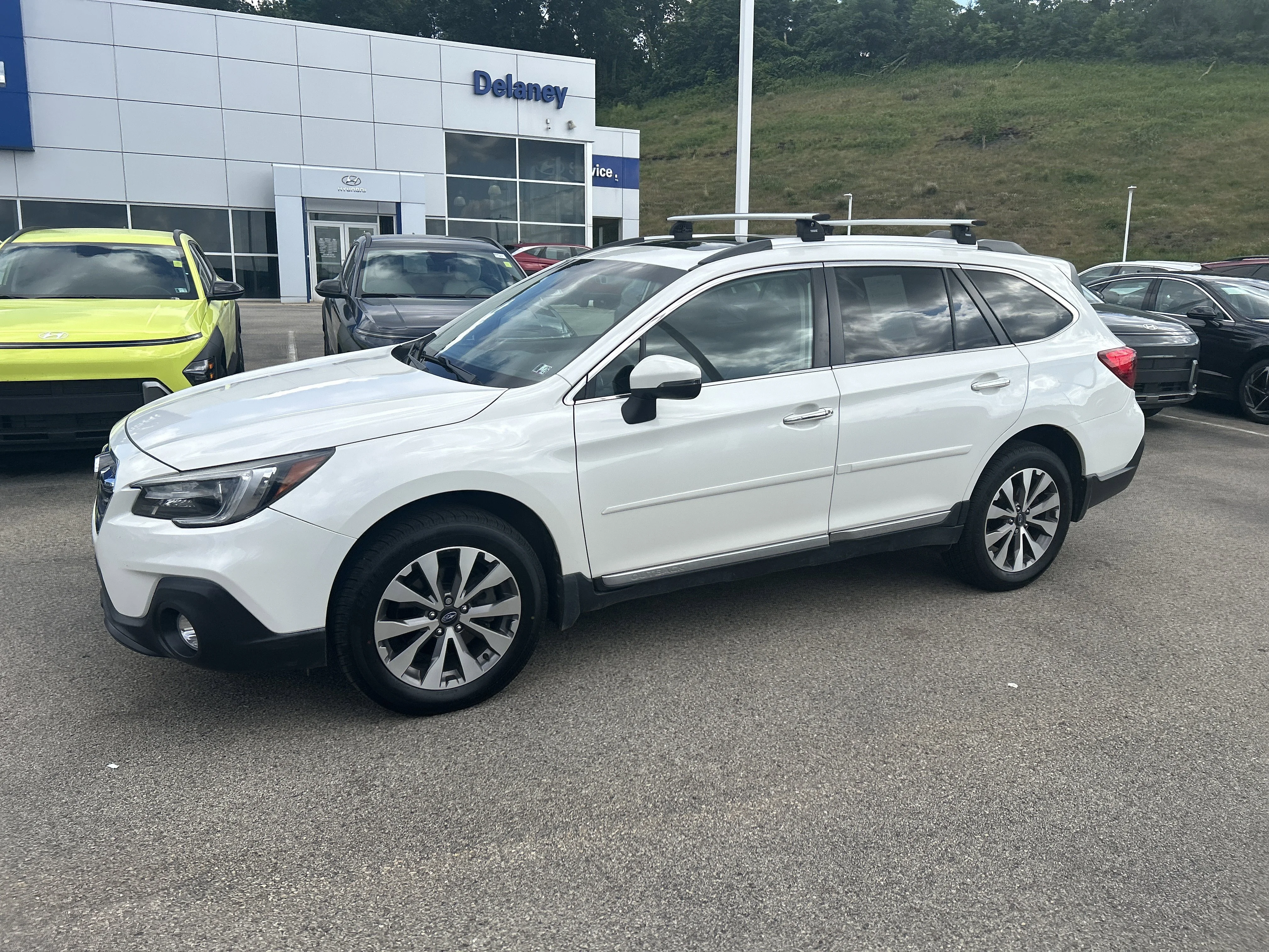 Used 2018 Crystal White Pearl Subaru Touring image 8