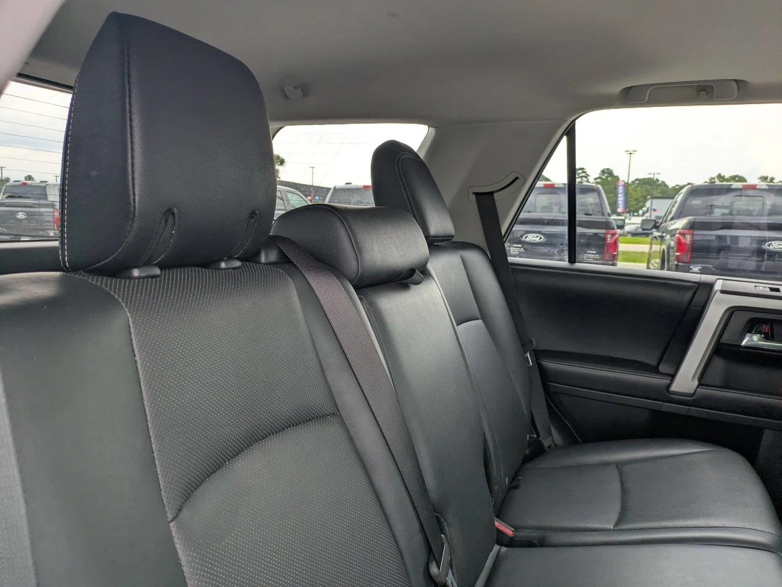 Used 2019 Midnight Black Metallic Toyota Limited image 27