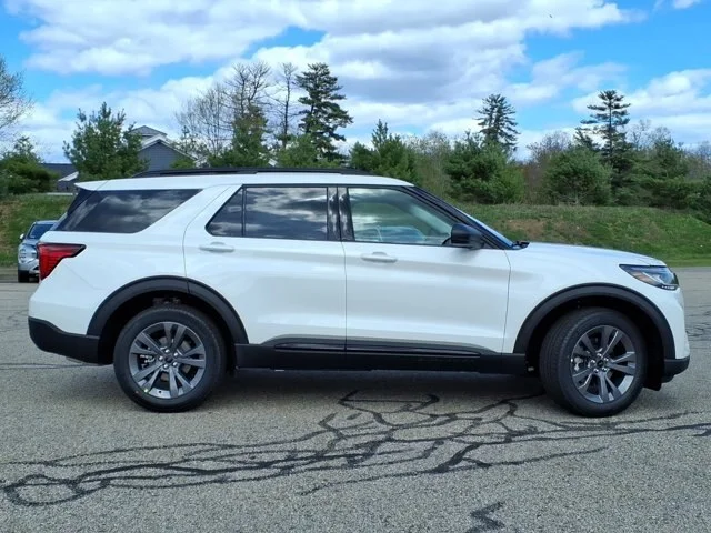 New 2026 Star White Metallic Tri-Coat Ford Active image 23
