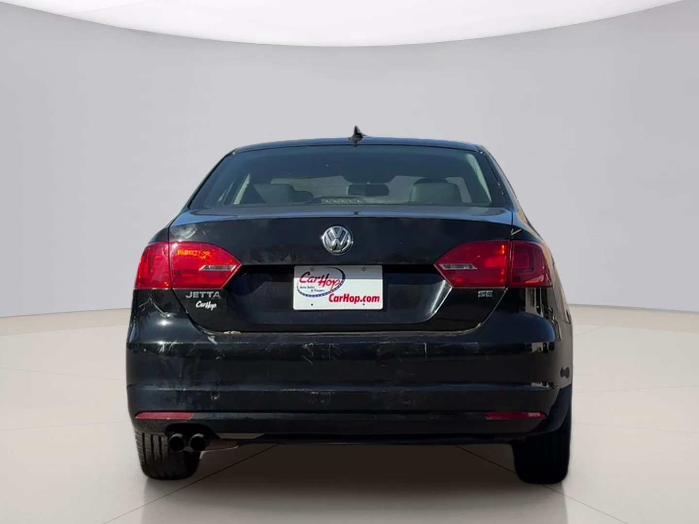 Used 2014 Black Volkswagen SE image 5