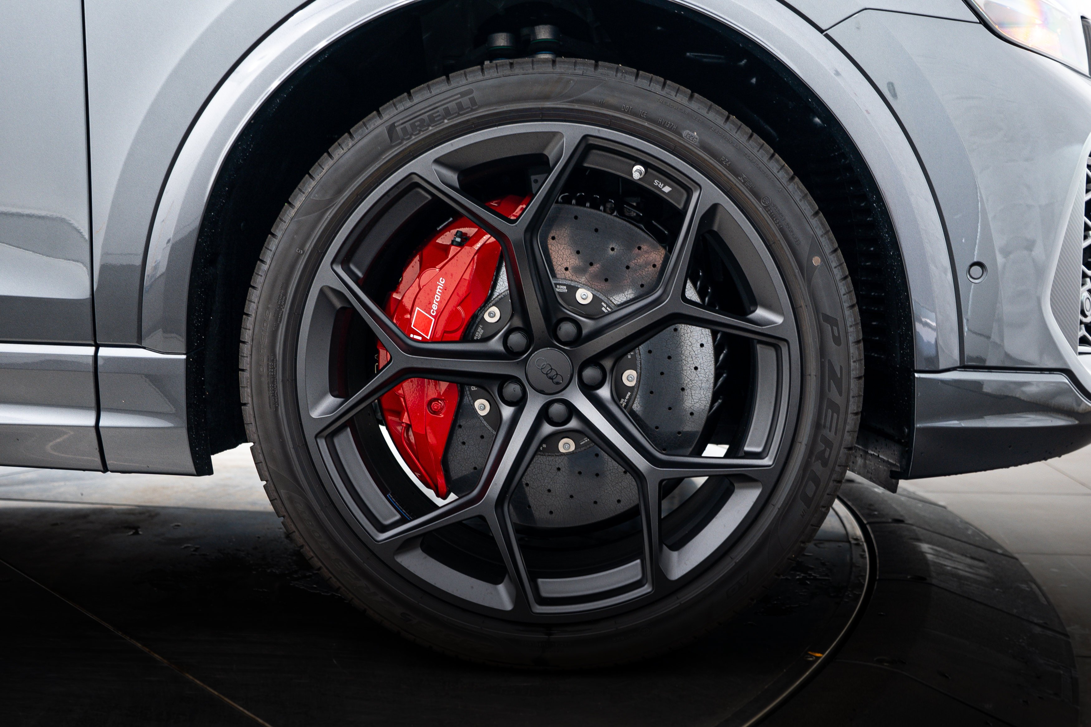 New 2026 Daytona Gray Audi performance image 26