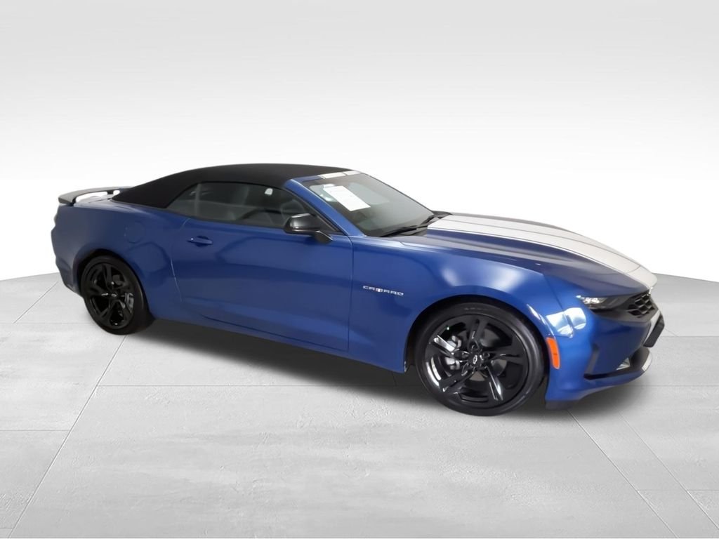 Used 2023 Blue Chevrolet 3LT image 2