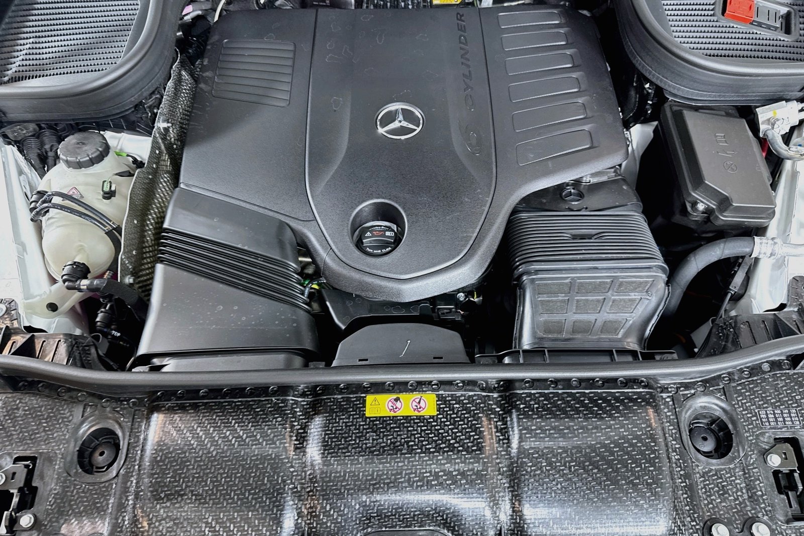 New 2026 Polar White Mercedes-Benz GLE 450 image 28