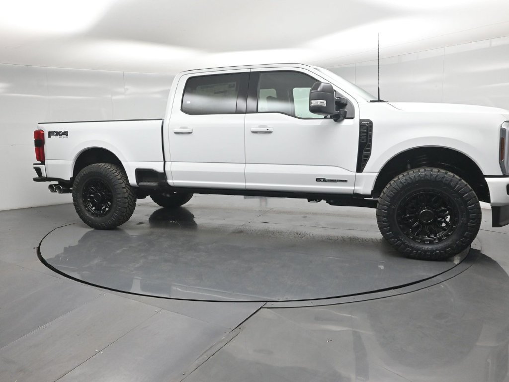 New 2026 Oxford White Ford Lariat image 23