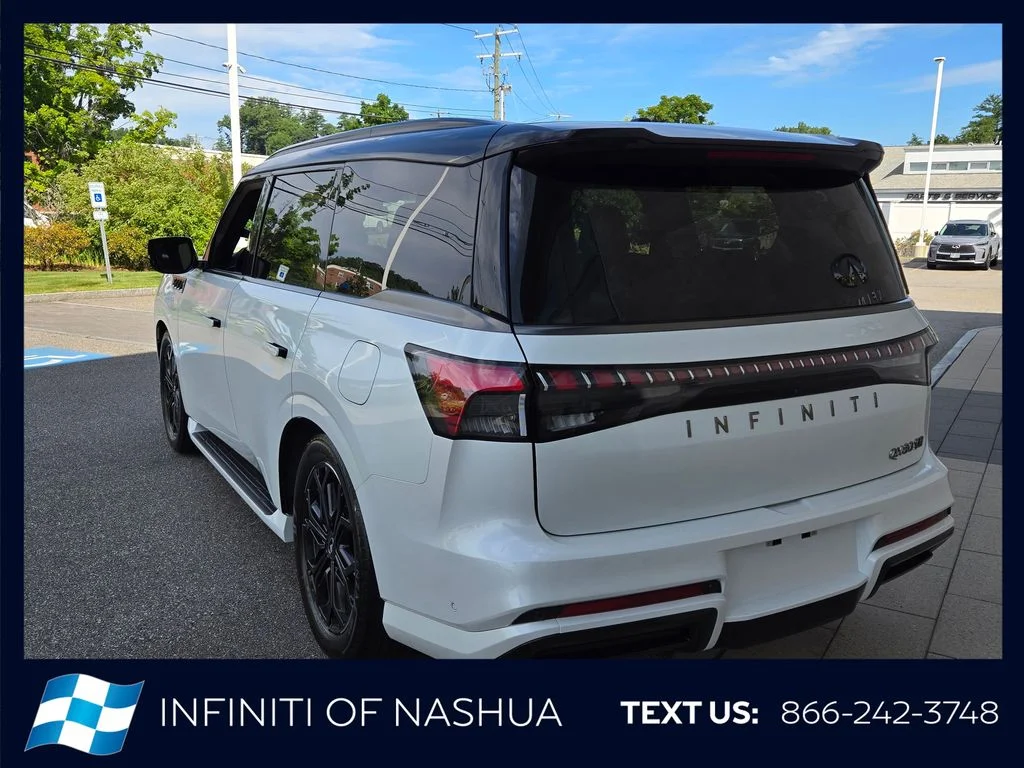 New 2027 2T RADIANT WHIT INFINITI Sport 4WD image 11