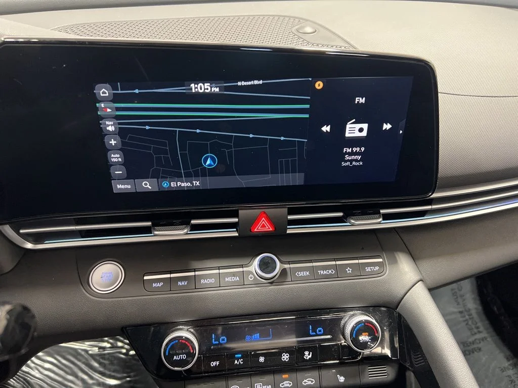 2025 Hyundai Elantra SEL - Photo 20
