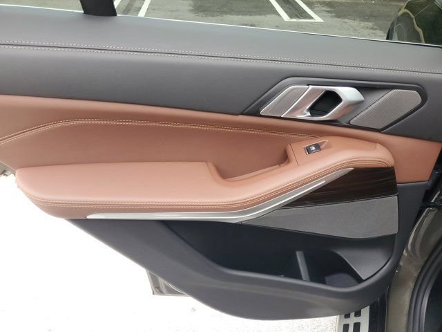 Used 2026 Frozen Pure Gray Metallic BMW sDrive40i image 16