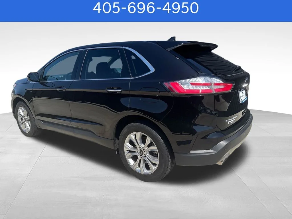 Pre-Owned 2024 Ford Edge Titanium