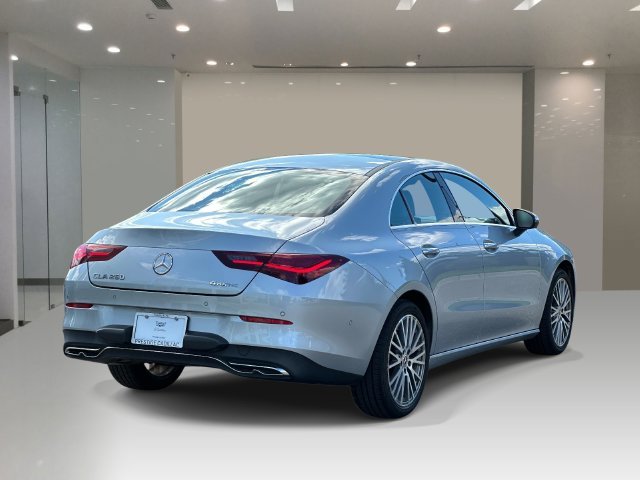 Used 2025 Gray Mercedes-Benz CLA 250 image 5