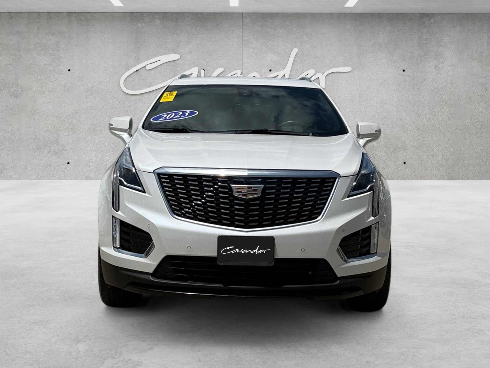 Certified Used 2023 Crystal White Tricoat Cadillac Luxury image 18