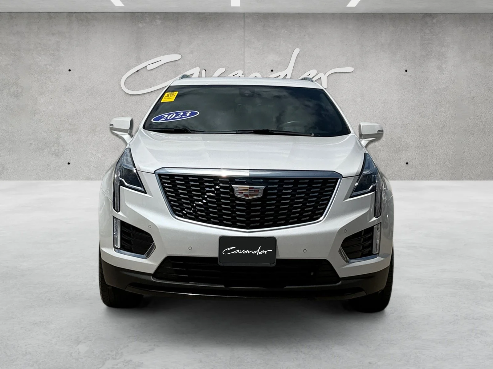 Certified Used 2023 Crystal White Tricoat Cadillac Luxury image 18