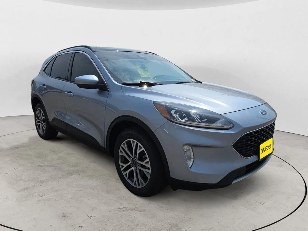 Used 2022 Blue Ford SEL image 3