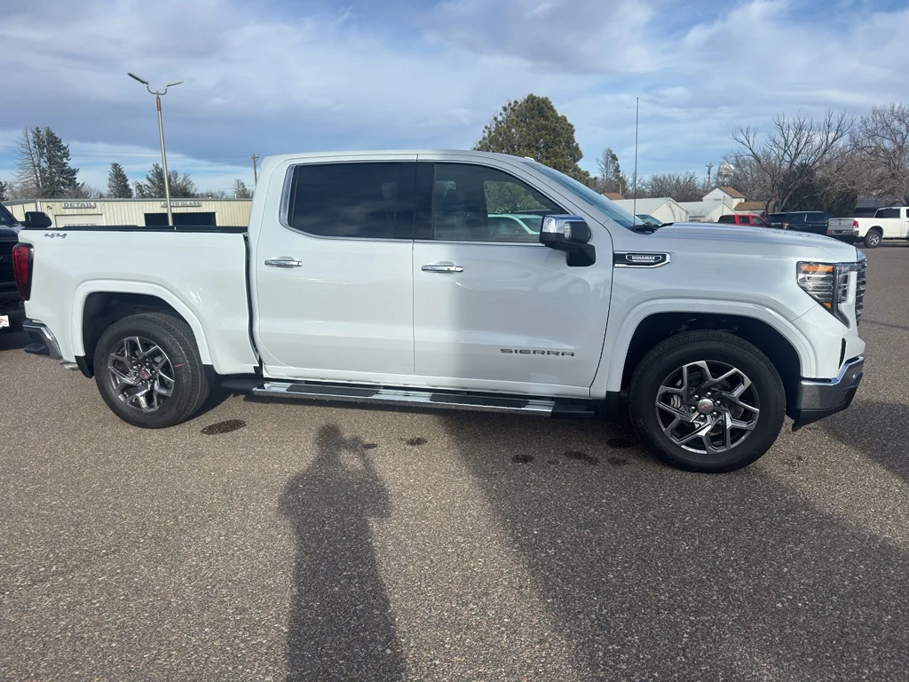 New 2026 Glacier White Tricoat GMC SLT image 5