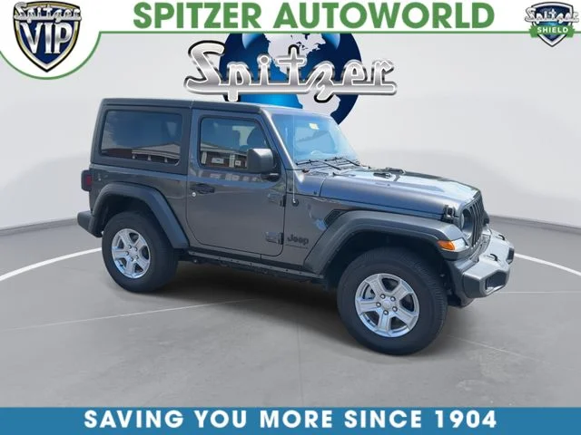 Used 2023 Gray Jeep Sport S image 2