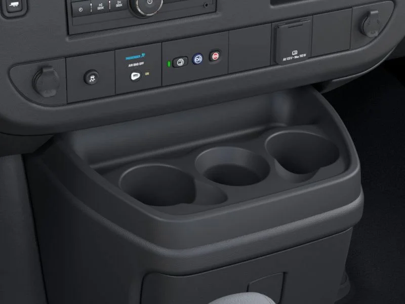 New 2025 Summit White Chevrolet 1WT image 23