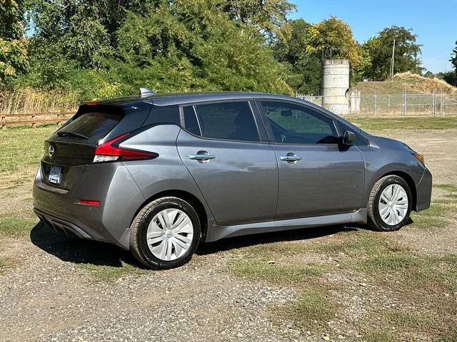 Used 2025 Gun Metallic Nissan S image 9