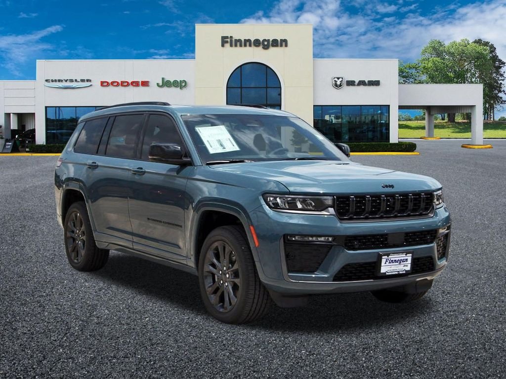 New 2026 Steel Blue Exterior Paint Jeep Limited image 1