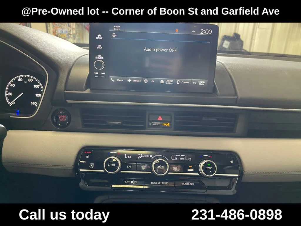 Used 2023  Honda Touring image 18
