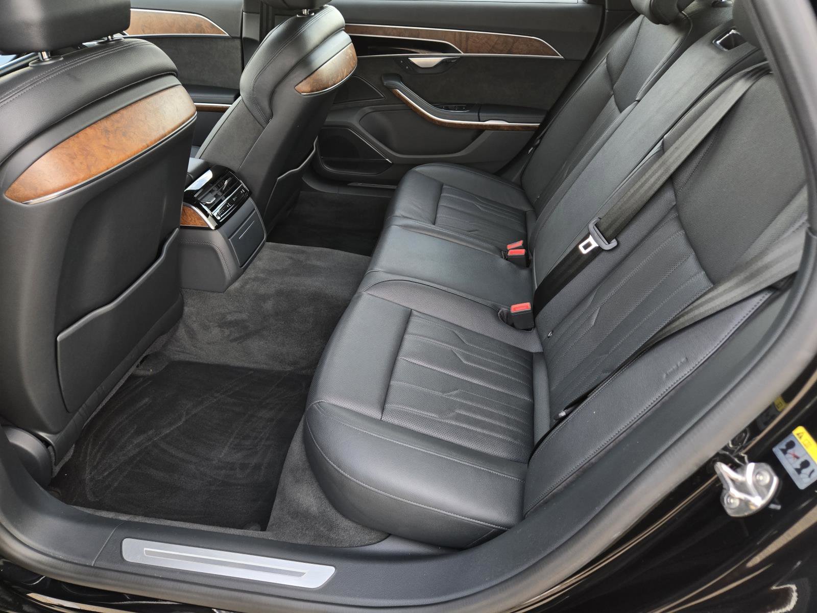 Used 2020 Black Metallic Audi 4.0 image 21