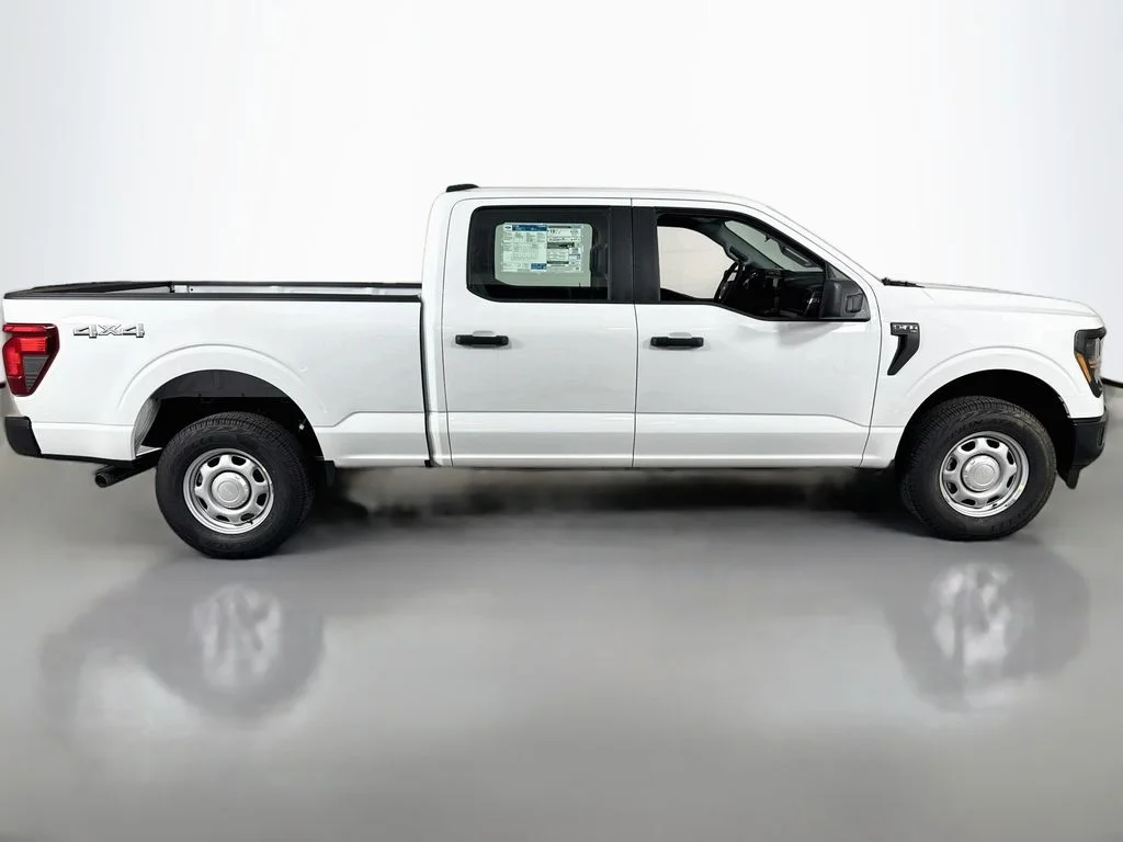 New 2026 Oxford White Ford XL image 7