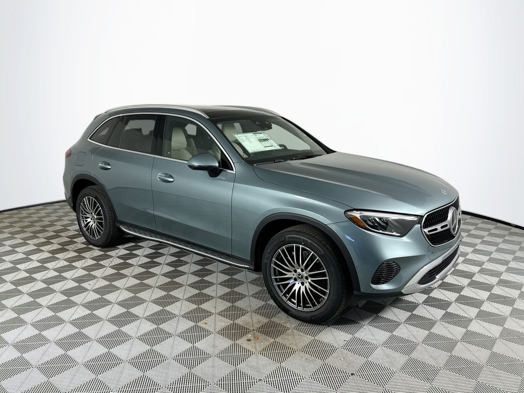 New 2026 Verde Silver Metallic Mercedes-Benz GLC 300 image 1