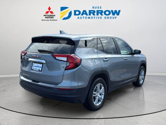 Used 2023 Silver GMC SLE image 5