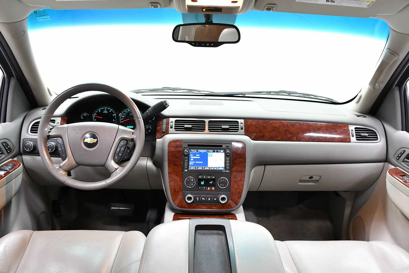 Used 2010 Sheer Silver Metallic Chevrolet LTZ image 16