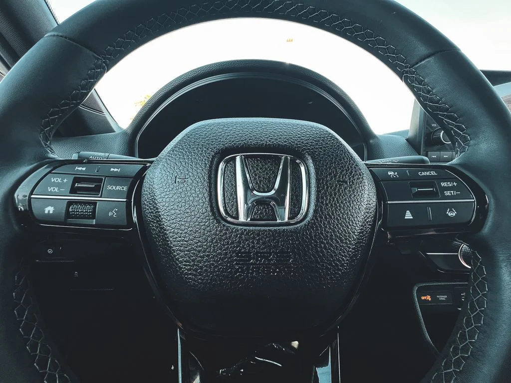 Certified Used 2025 Urban Gray Pearl Honda 4D SPORT image 22