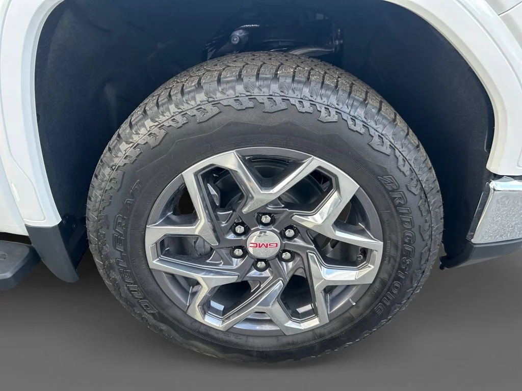 New 2026 Summit White GMC SLT image 8