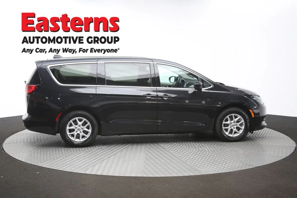 Used 2024 Black Chrysler LX image 45