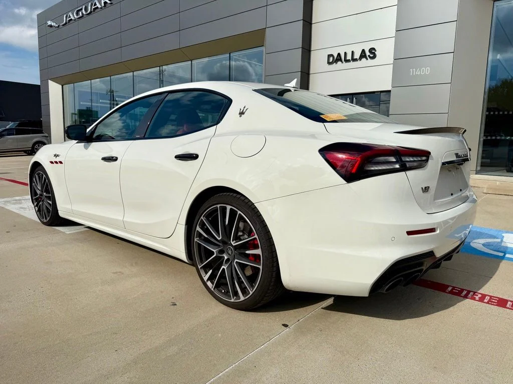 Used 2023 White Maserati Trofeo image 4