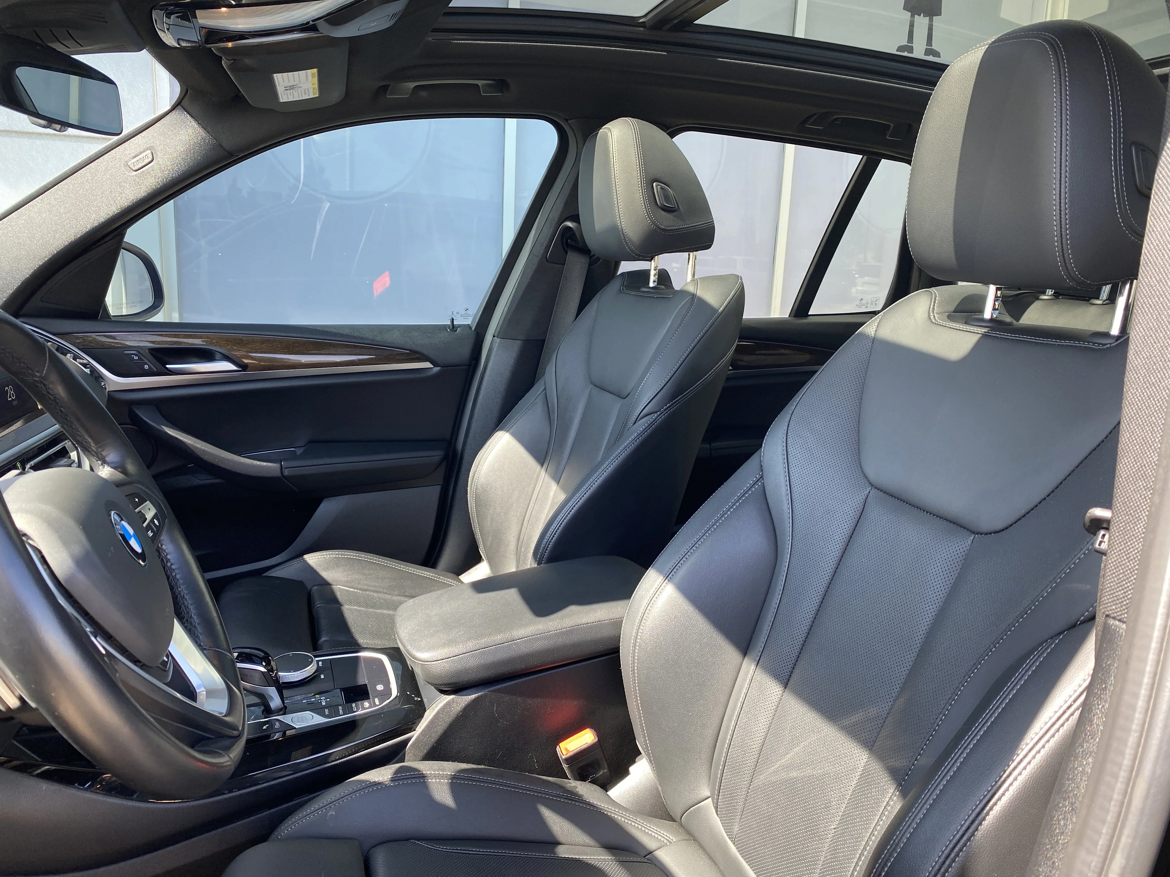 Used 2022 Black BMW xDrive30i * PANORAMIC SUNROOF * DIGITAL DASH * image 8