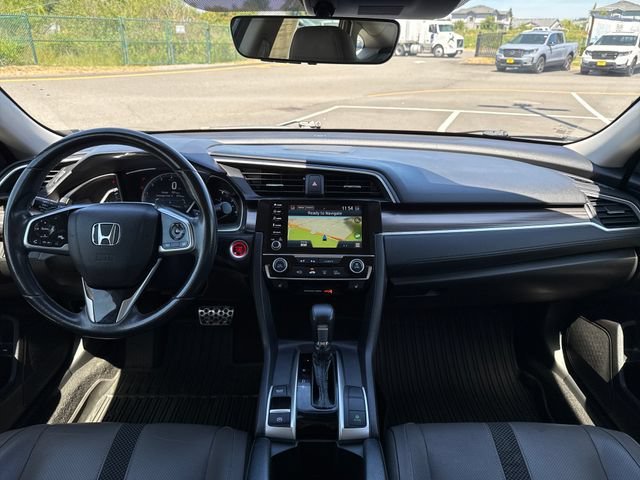 Used 2019 Modern Steel Metallic Honda Touring image 12
