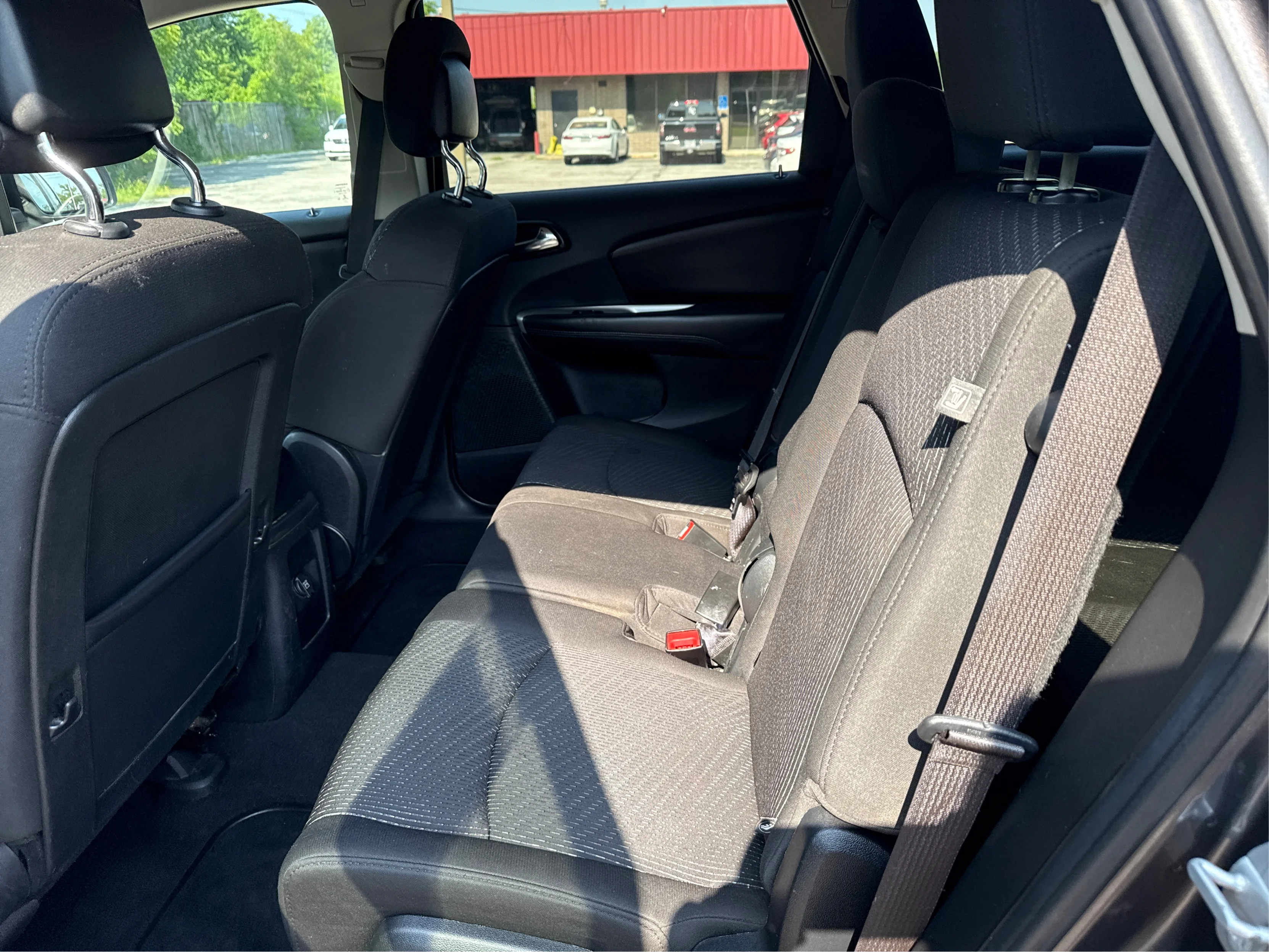 Used 2016 Granite Crystal Meta Dodge SXT image 10