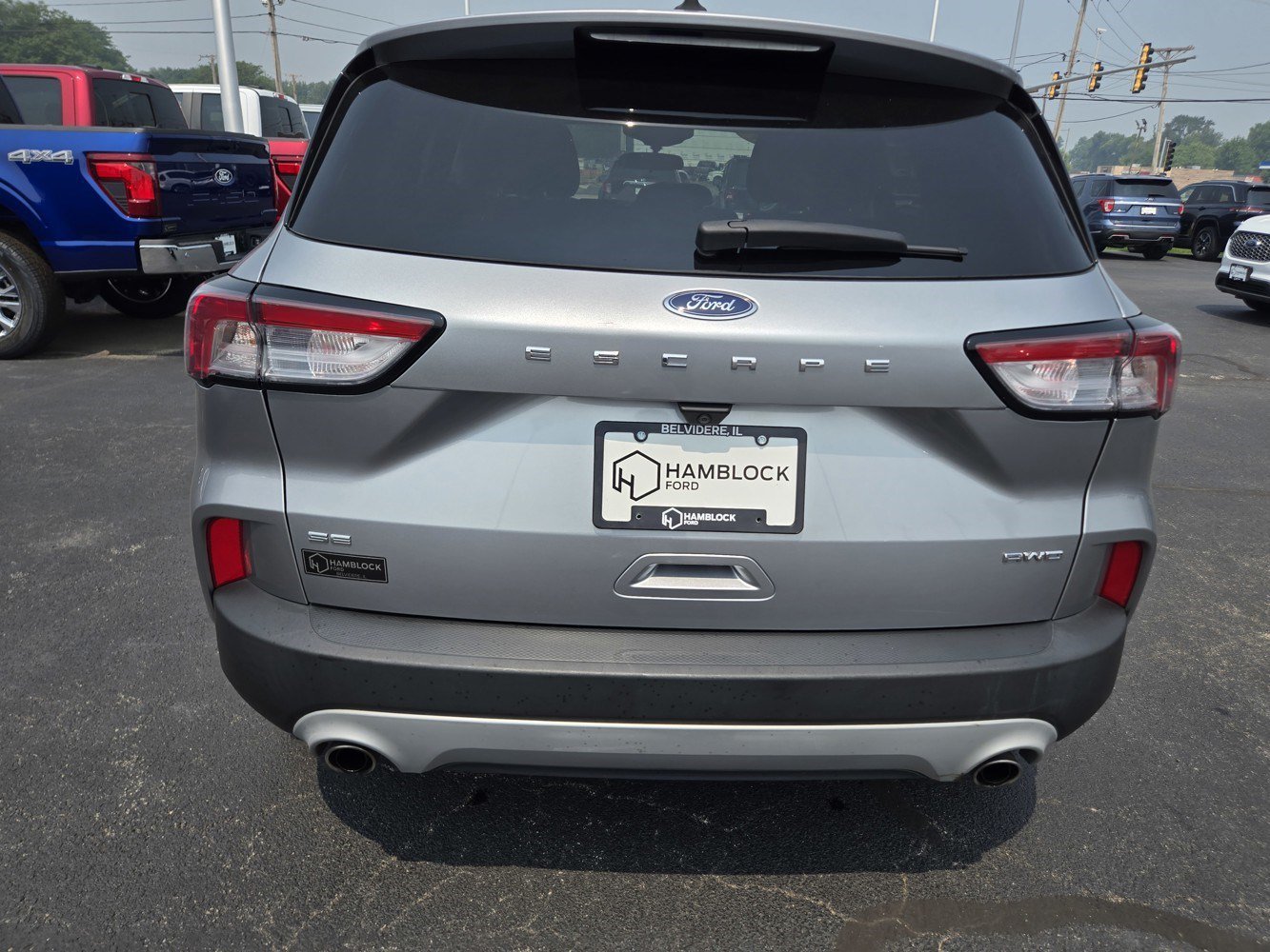 Used 2022  Ford SE image 6