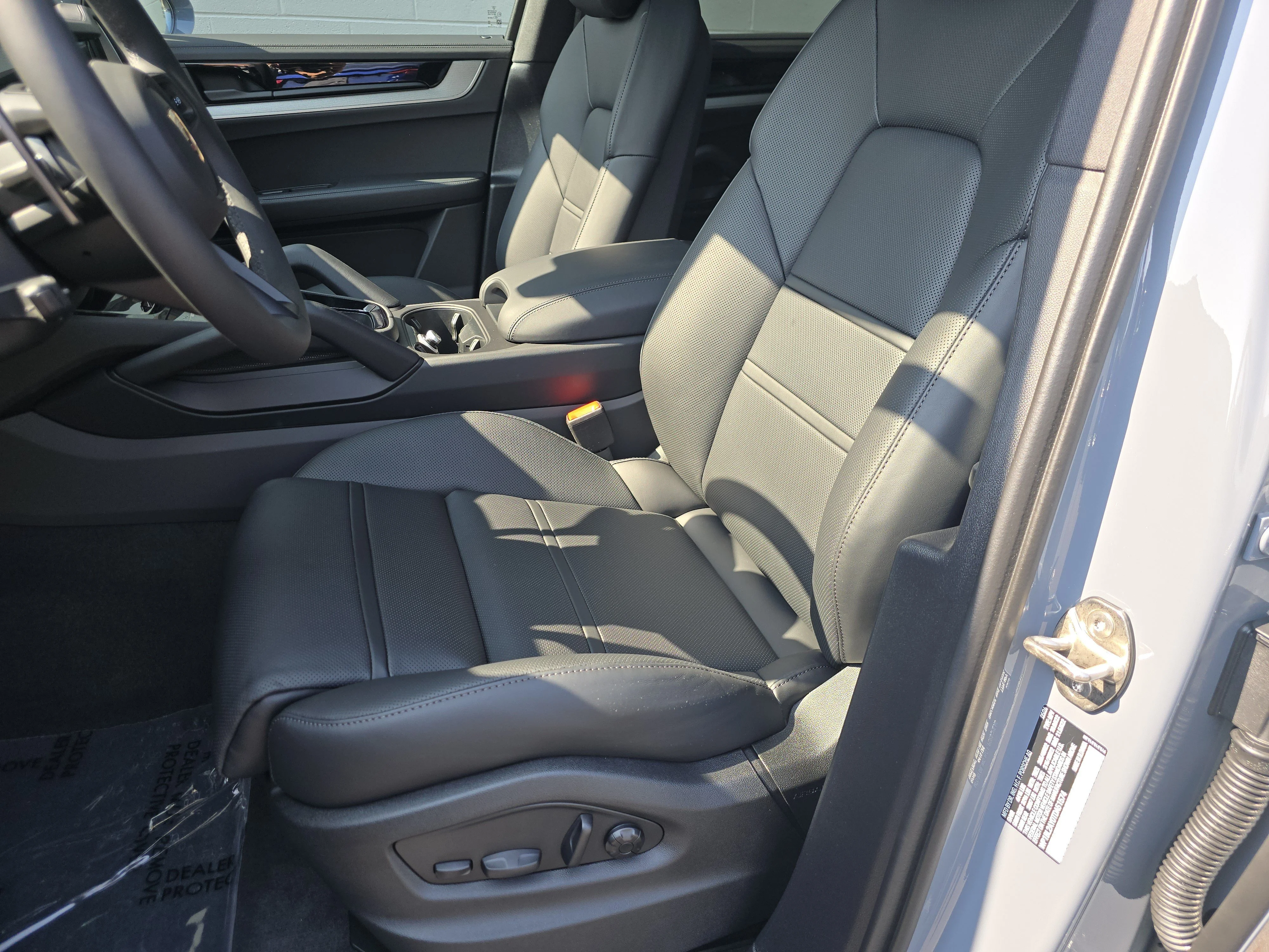 2026 Porsche Cayenne Coupe S - Photo 5