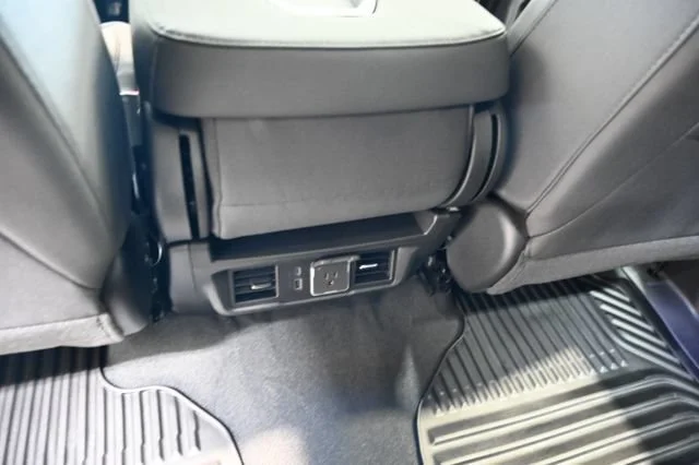 New 2026 Summit White Chevrolet LT (2FL) image 24