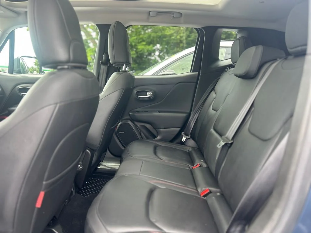 Used 2021 Blue Jeep Trailhawk image 32