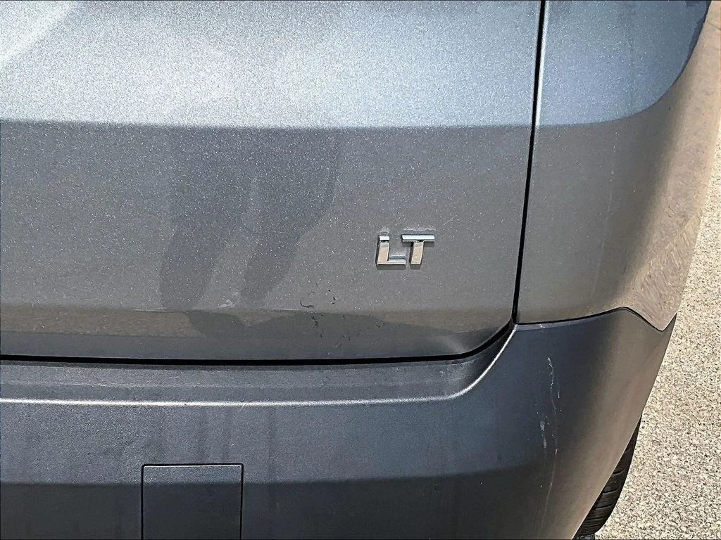 Used 2023 Gray Chevrolet LT Leather image 28