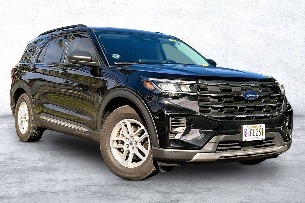 Used 2025 Black Ford Active image 11