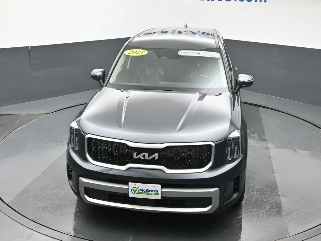 Certified Used 2023 Gray Kia LX image 29