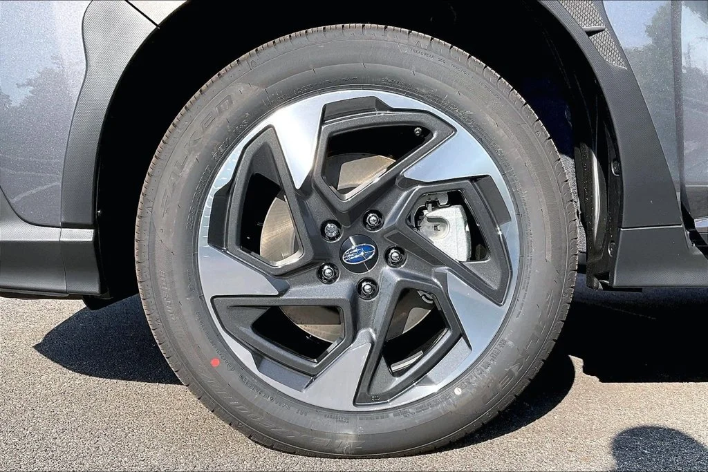 New 2026 MAGNETITE GRAY PEARL Subaru Limited image 15