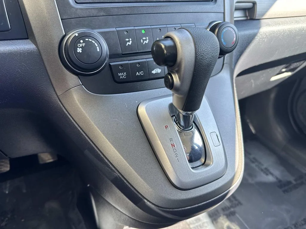 Used 2010  Honda LX image 19
