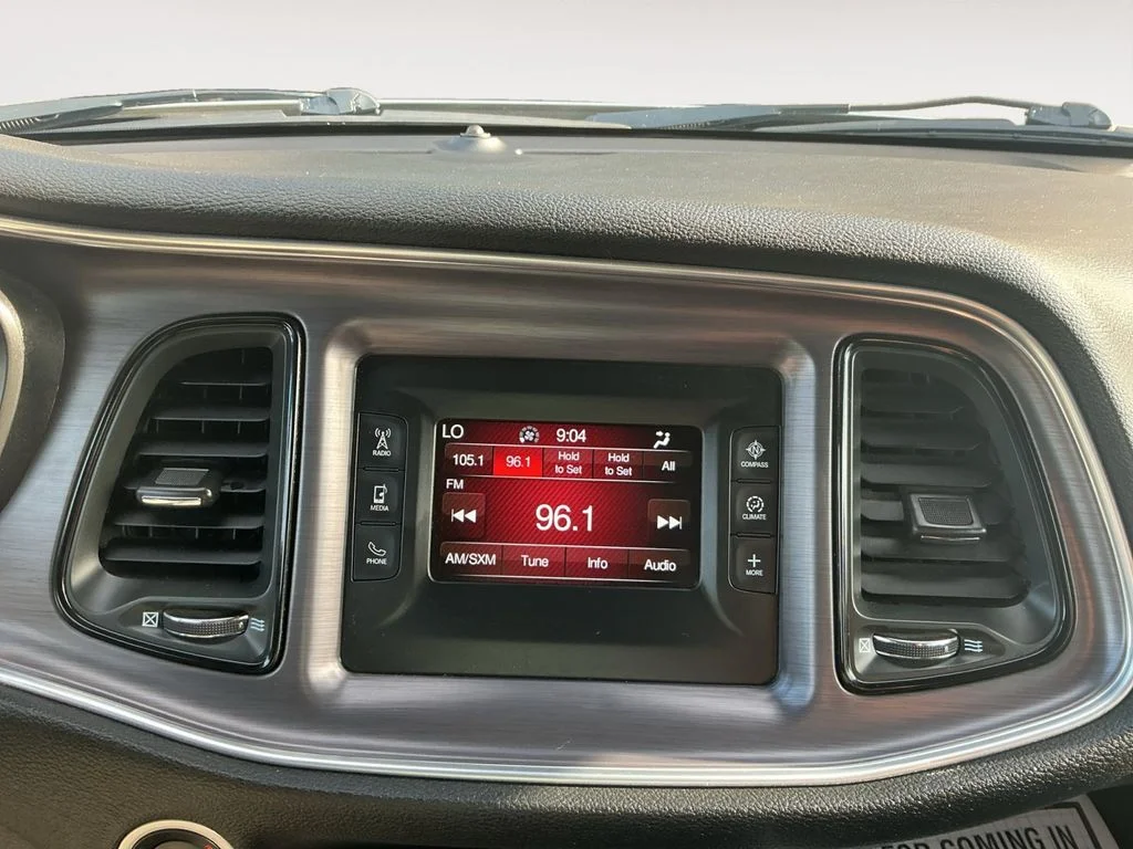 Used 2016 Silver Dodge SXT image 14