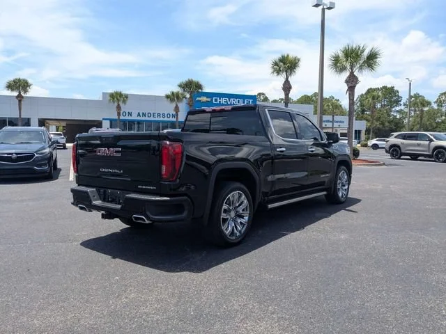 Used 2025 Onyx Black GMC Denali image 3