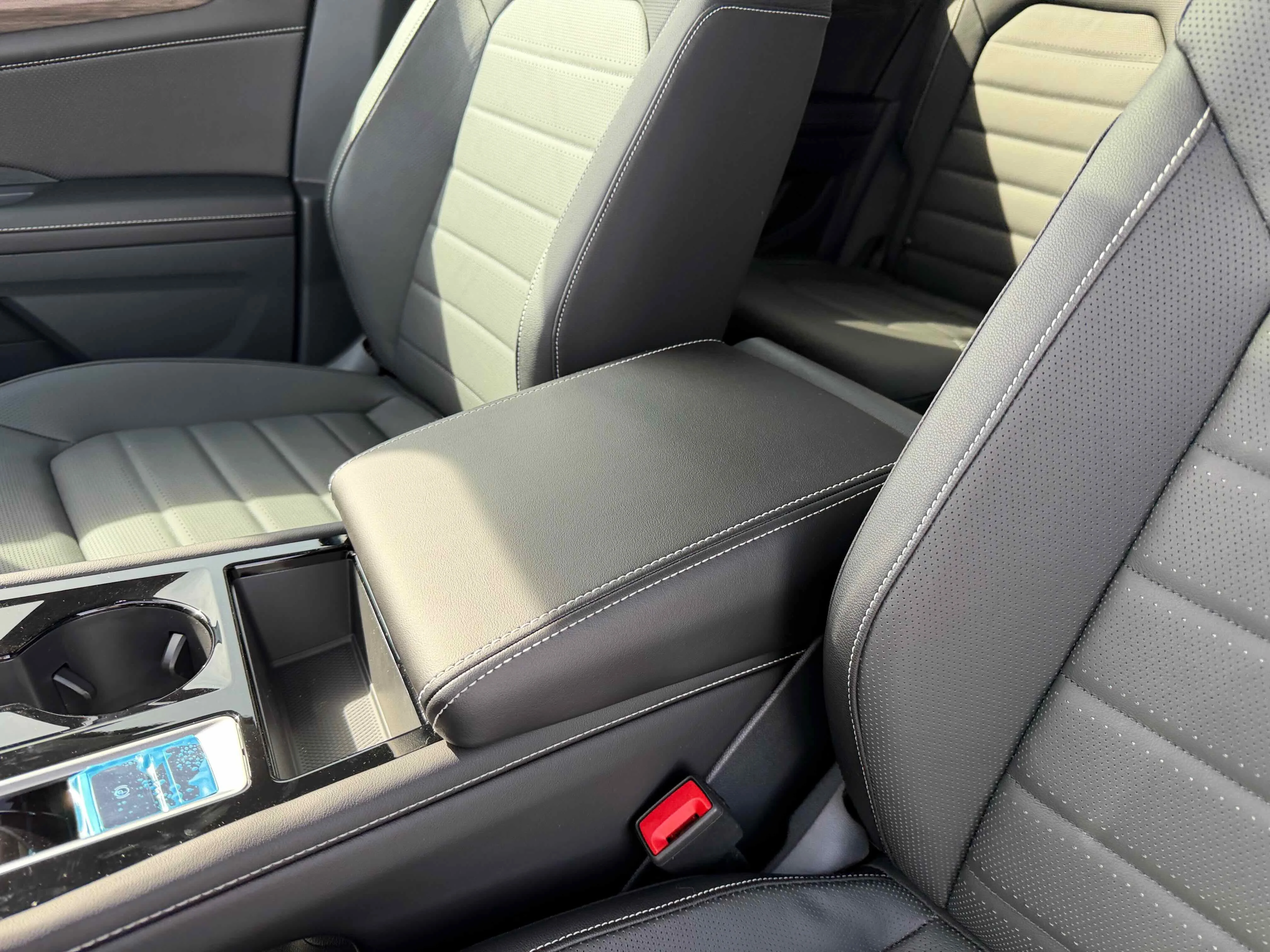 New 2026 Blue Volkswagen 2.0T SEL image 25
