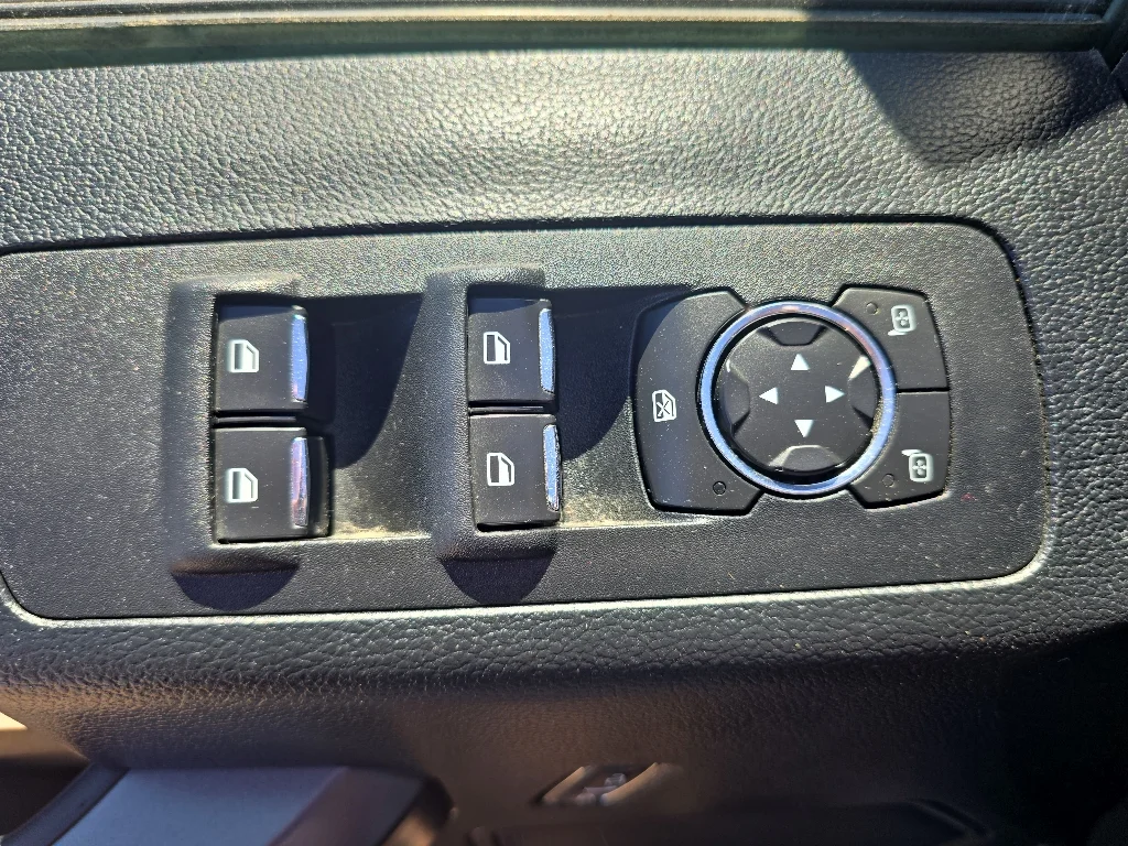 Used 2019  Ford XLT image 12