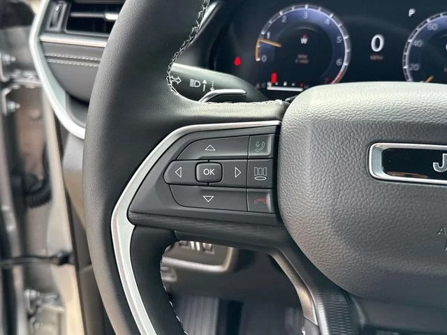 New 2025 Silver Jeep Altitude X image 16